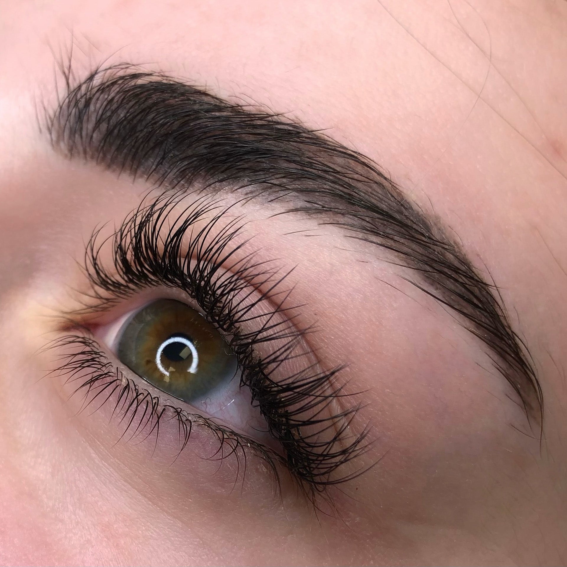 Vippeextensions klassisk - Sacha Hudpleie